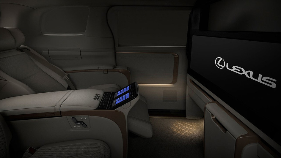 Lexus LM (2024)