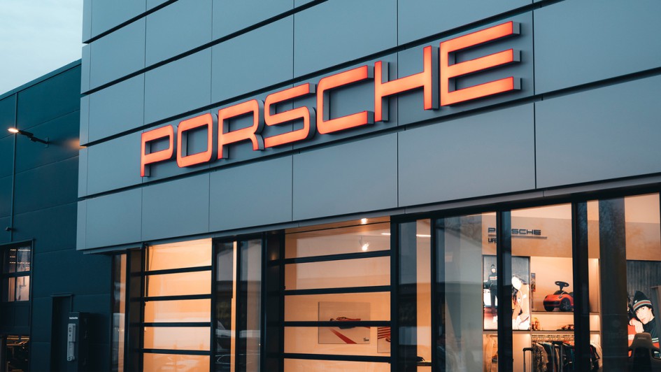 Löhr & Becker AG: Vier neue Porsche Destination