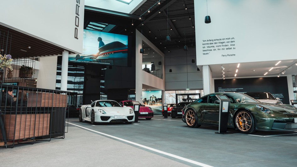 Löhr & Becker AG: Vier neue Porsche Destination