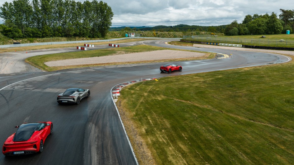 Lotus Emira Turbo SE 