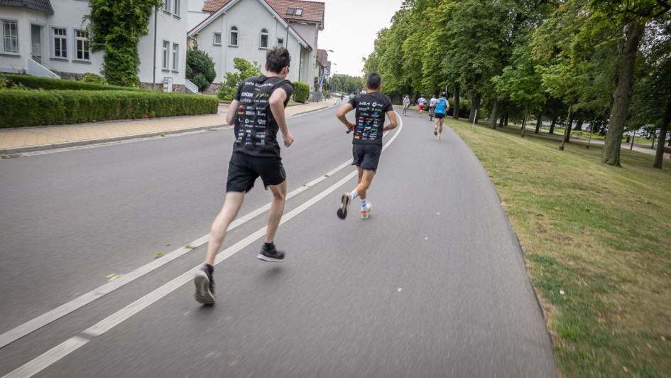 ALD und Leaseplan Run For Charity Max in der Verfolgung von Gerd von Team IRS