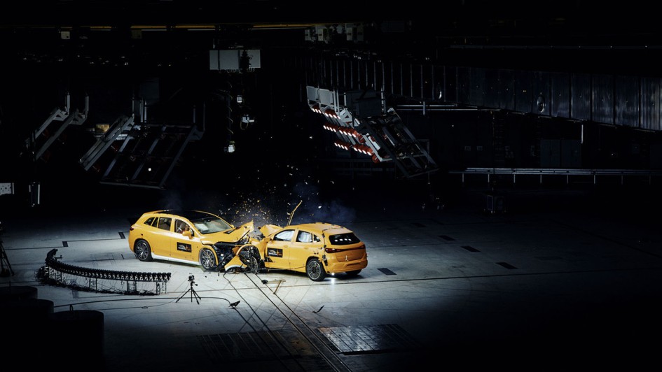 Mercedes-Benz Crashtests E-Autos