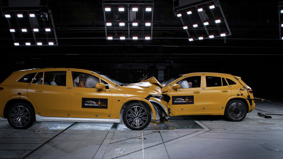Mercedes-Benz Crashtests E-Autos