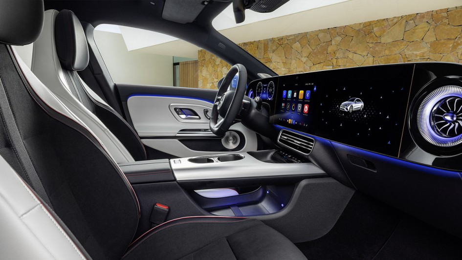 Mercedes-Benz CLA mit EQ Technologie und AMG Line