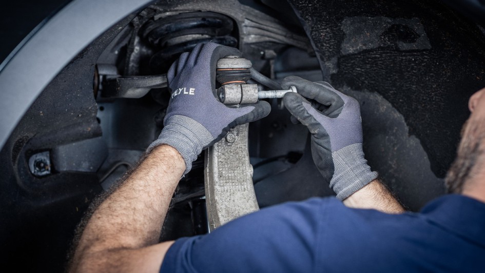 Stoßdämpfer für Tesla Model Y Einbau
