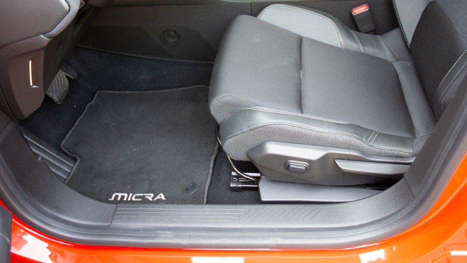 Nissan Micra, Sitz, Fahrersitz, Sitzverstellung