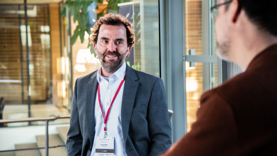 Pascal Mast vom TUEV Sued mit seinem Vortrag zum Thema Batterietechnologie