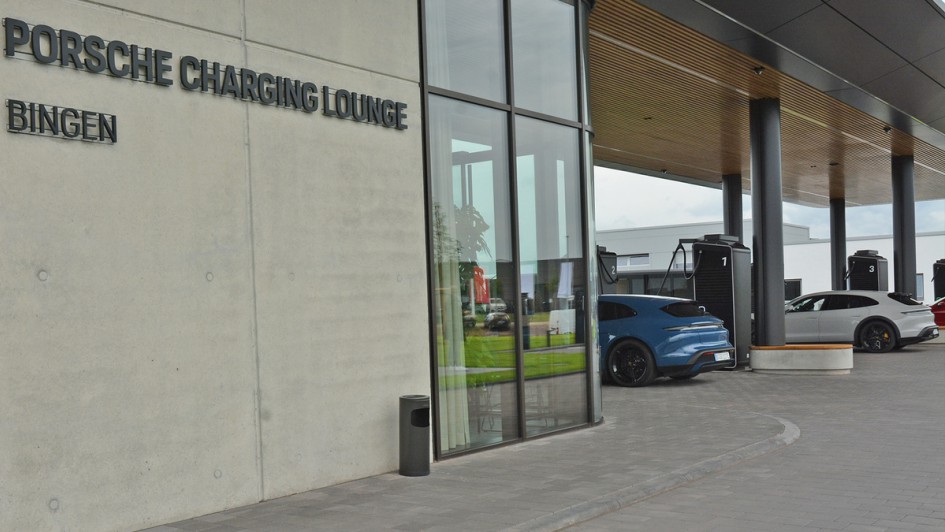 Porsche Charging Lounge