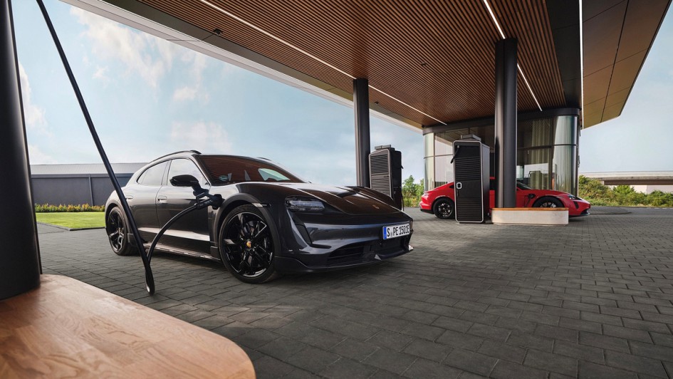 Porsche Charging Lounge Bingen
