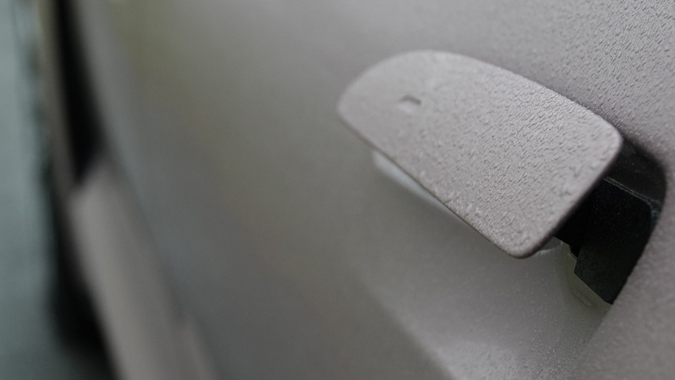 Früher waren solche Türgriffe besonders, mittlerweile sind sie fast Alltag. Edel sind sie dennoch.