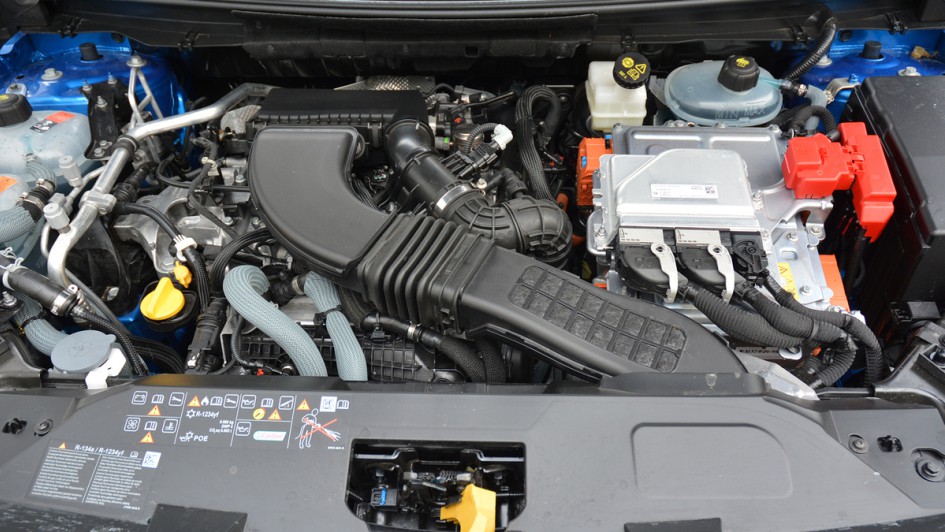 Renault Rafale, Motor, Motorraum