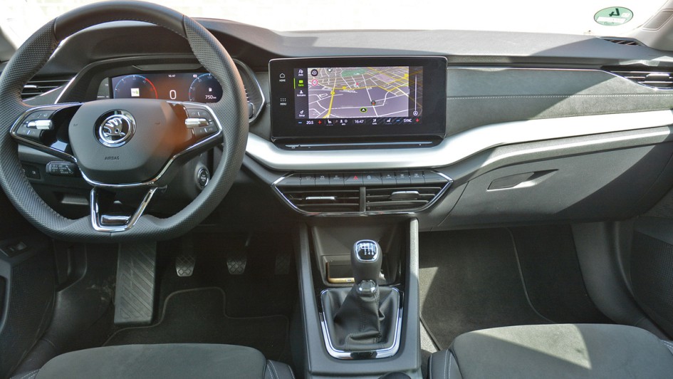 Skoda Octavia Test (2023)