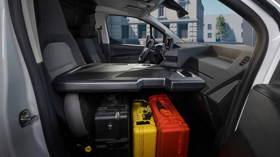 Stellantis ProOne Smart-Compact-Van