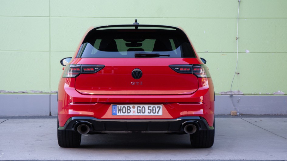VW Golf GTI Edition 50
