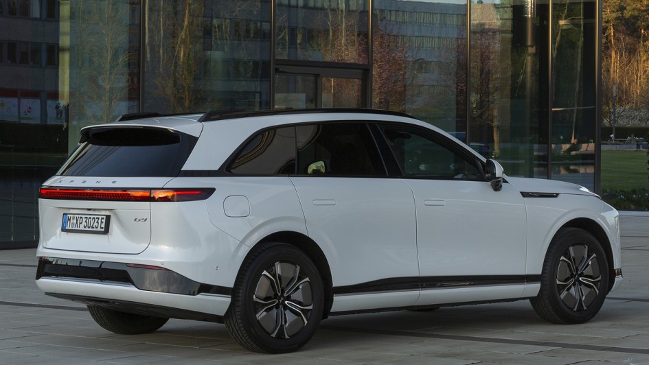 Xpeng G9